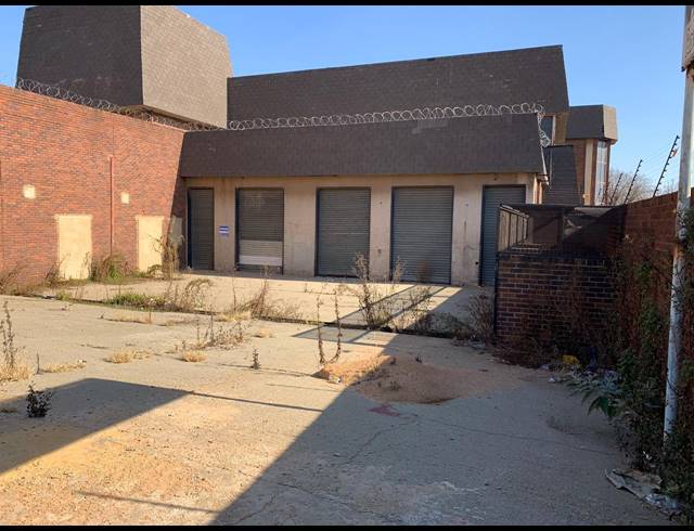 10,000M² WAREHOUSE FOR SALE IN BRAKPAN CENTRAL